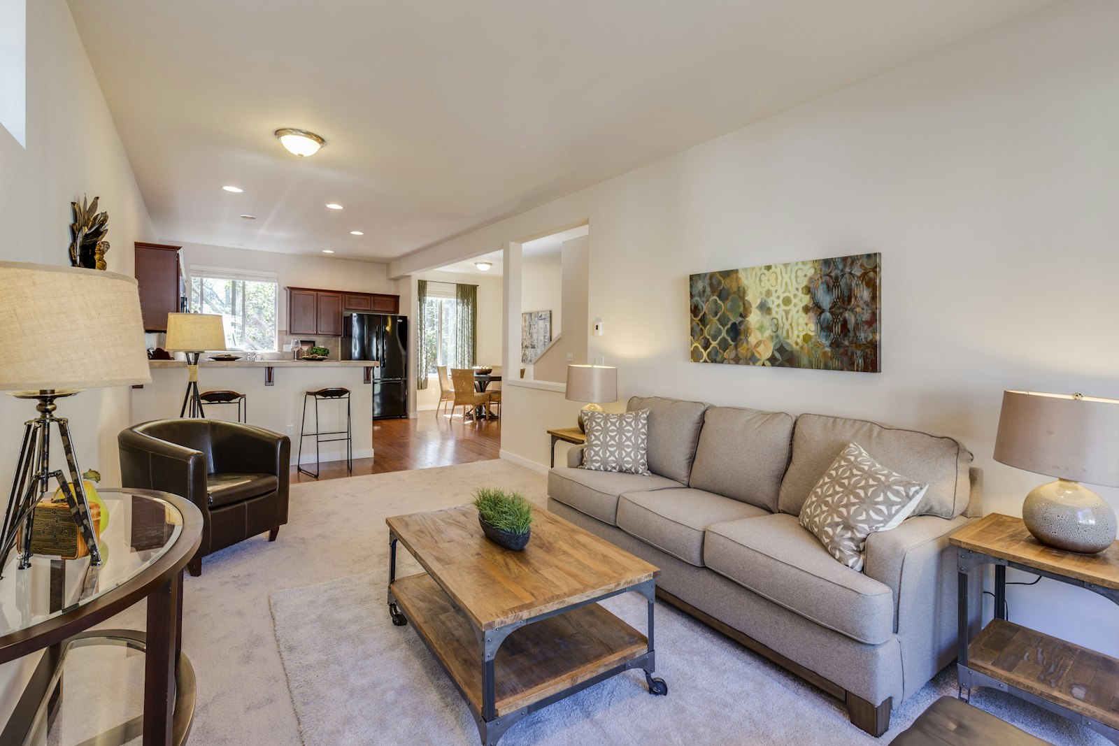 Temecula estate - family room with built-in bookcases