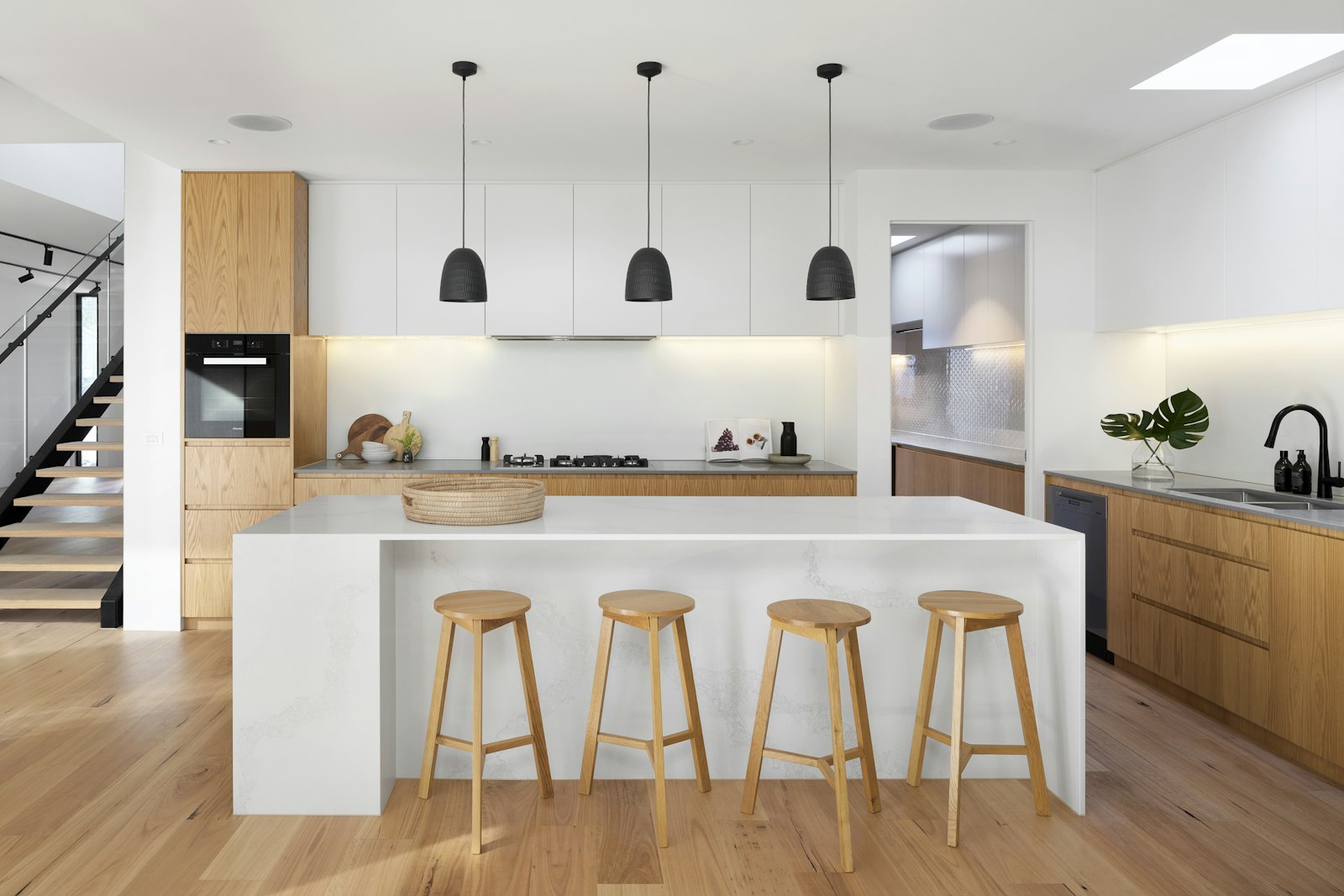 Jane Lane kitchen before renovation
