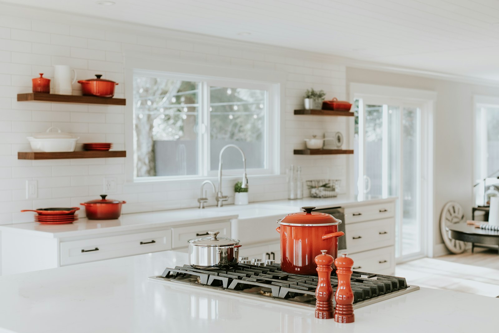 Watauga kitchen before renovation