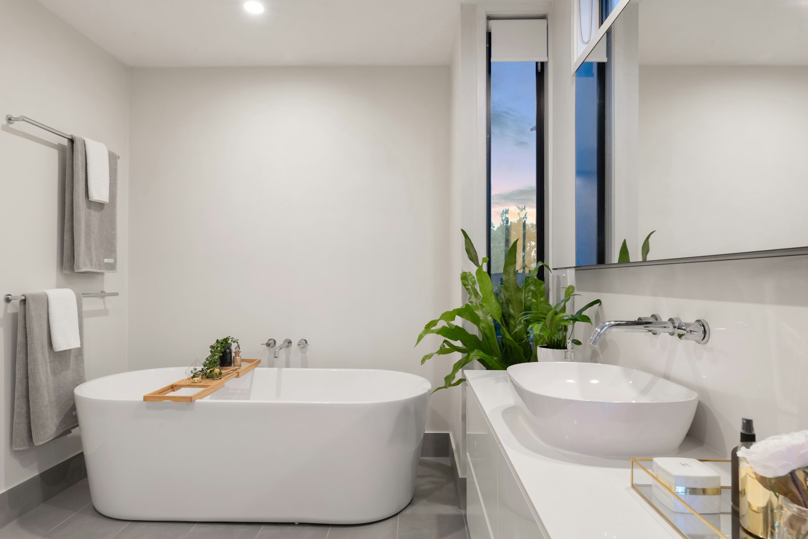 Crimnson Ct second bathroom after