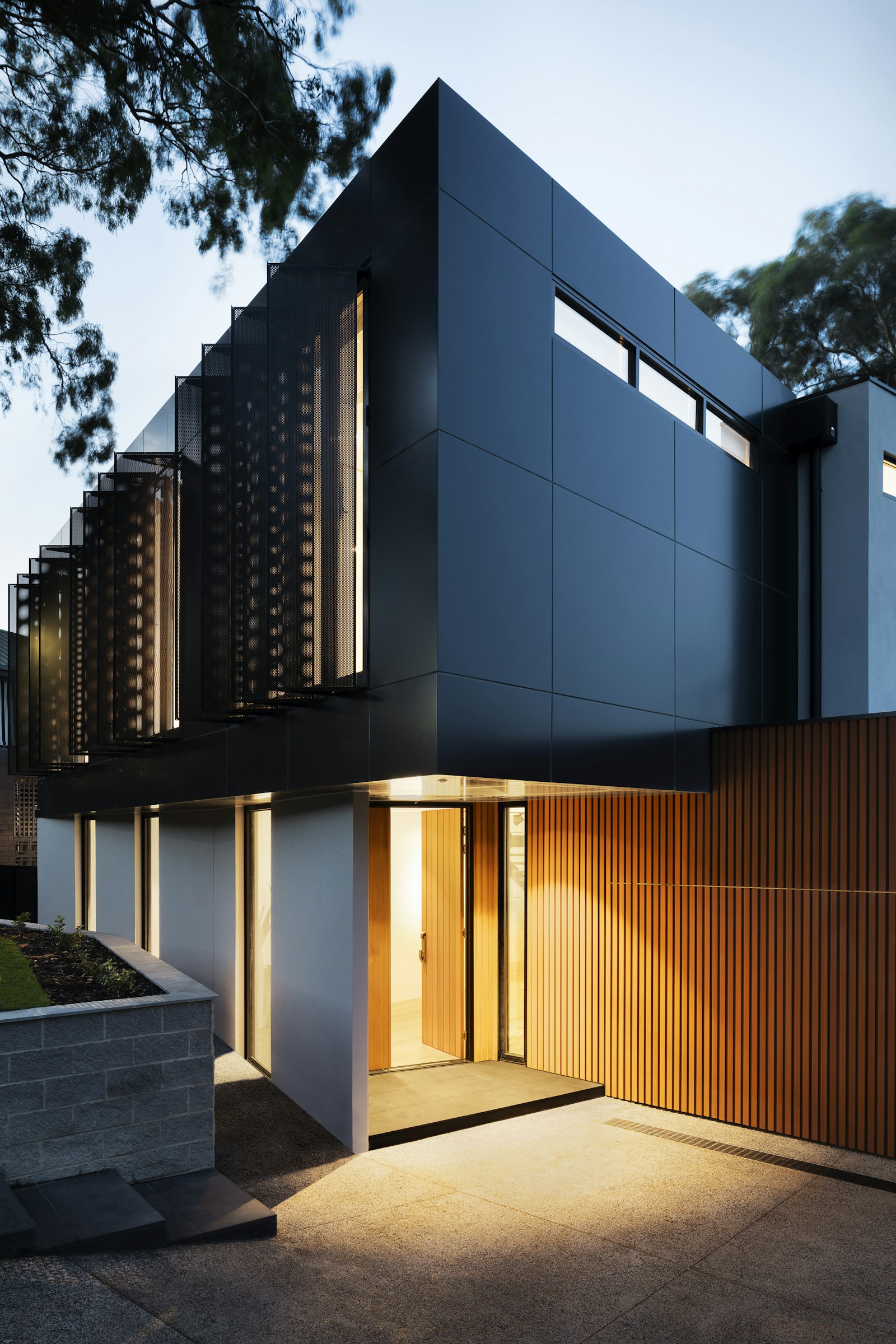 Oakleigh exterior before
